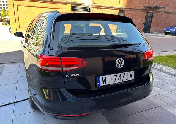 Volkswagen Passat cena 74990 przebieg: 62000, rok produkcji 2019 z Kraków małe 742